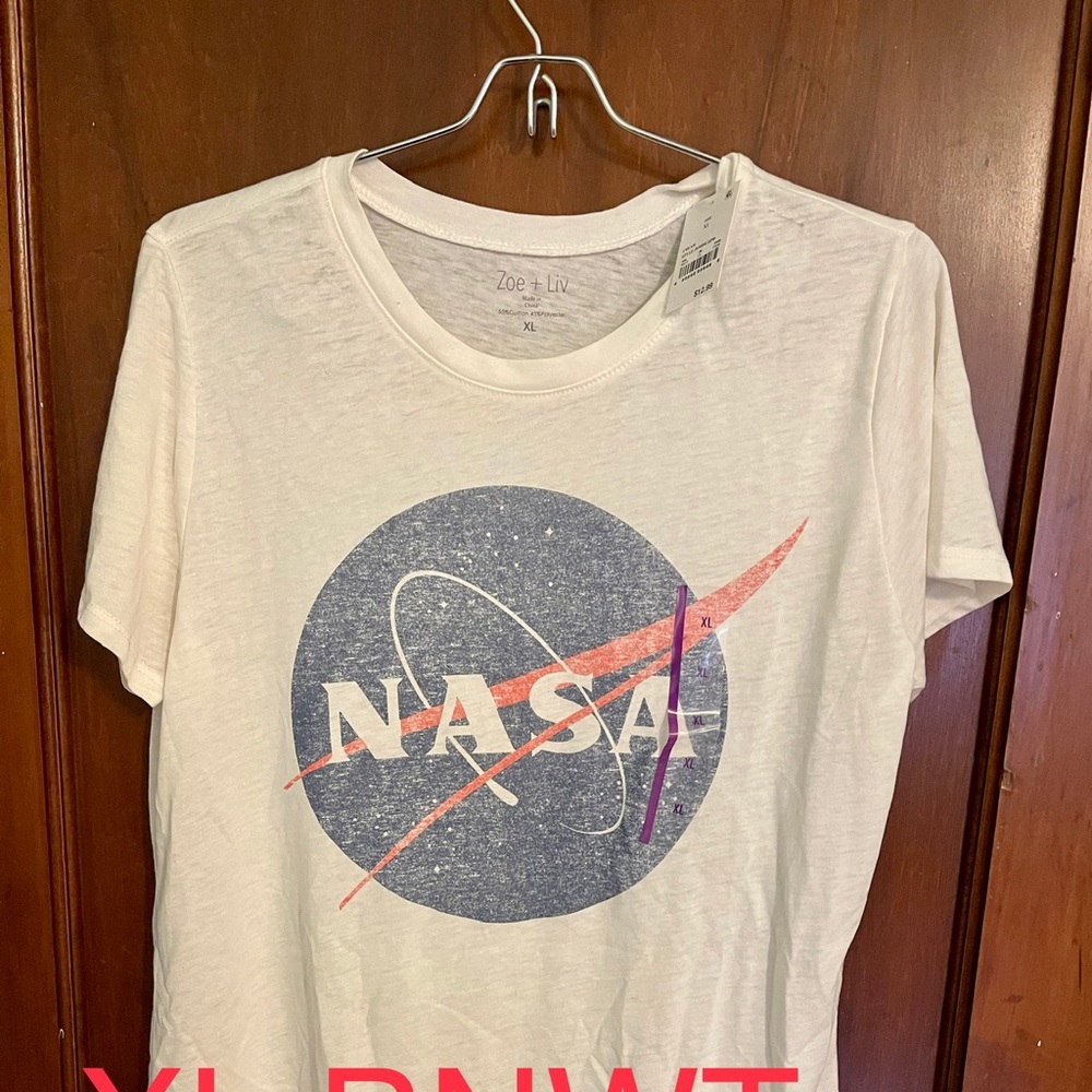 BNWT NASA GRAPHIC TEE